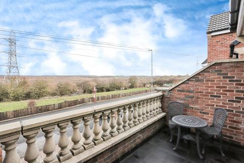 5 bedroom detached house for sale, Wheldon Road, Castleford