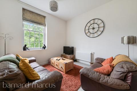 2 bedroom flat for sale, Sherwood Way, Epsom
