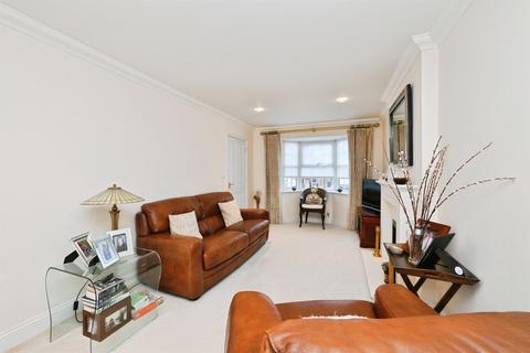 3 bedroom terraced house for sale, Musley Hill, Ware