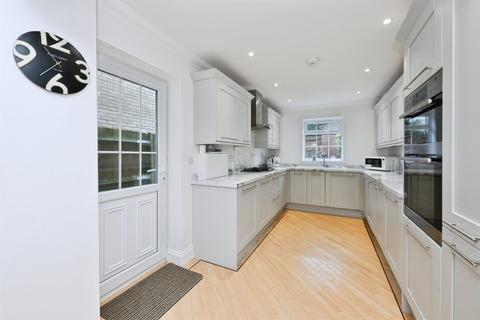 3 bedroom terraced house for sale, Musley Hill, Ware
