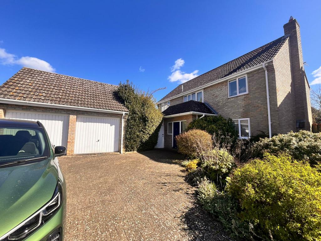 Springfield Road, Sudbury 3 bed detached house for sale - £450,000