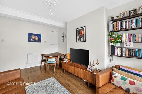 2 bedroom flat for sale, Aldrington Road, London