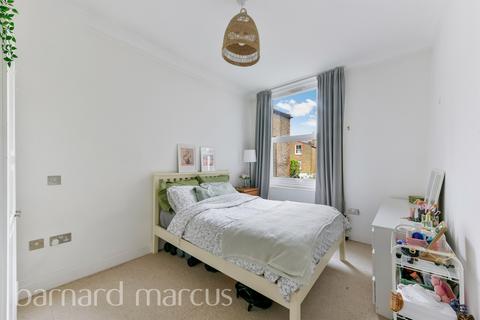 2 bedroom flat for sale, Tooting Bec Road, London
