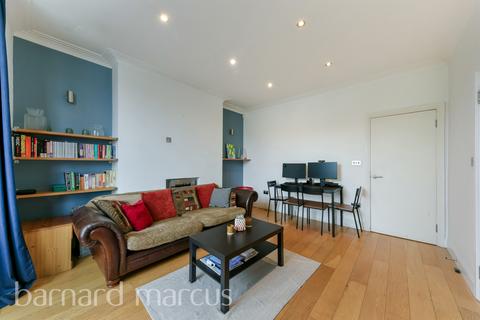 2 bedroom flat for sale, Tooting Bec Road, London