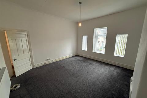 undefined, North Road, Birkenhead, CH42