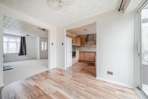 3 bedroom semi-detached house for sale, Dandelion Close, Hampshire PO13
