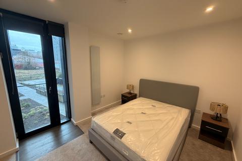 2 bedroom flat to rent, Marlstone Ave, Salford, M3