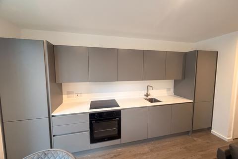 2 bedroom flat to rent, Marlstone Ave, Salford, M3