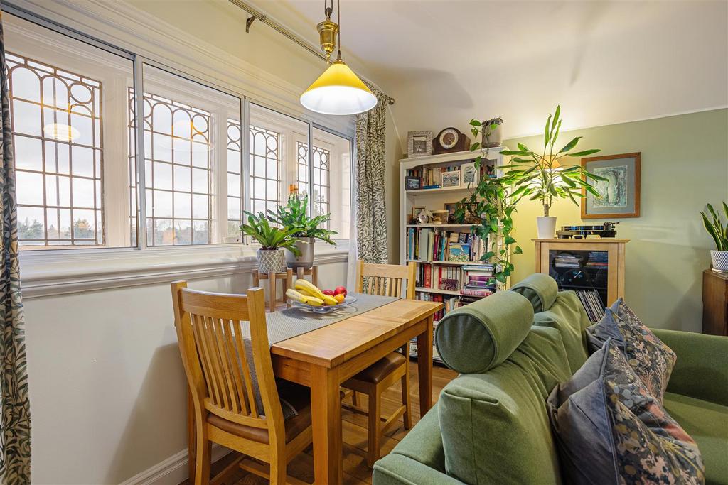 Apt 11 Aldersyde House 43.jpg