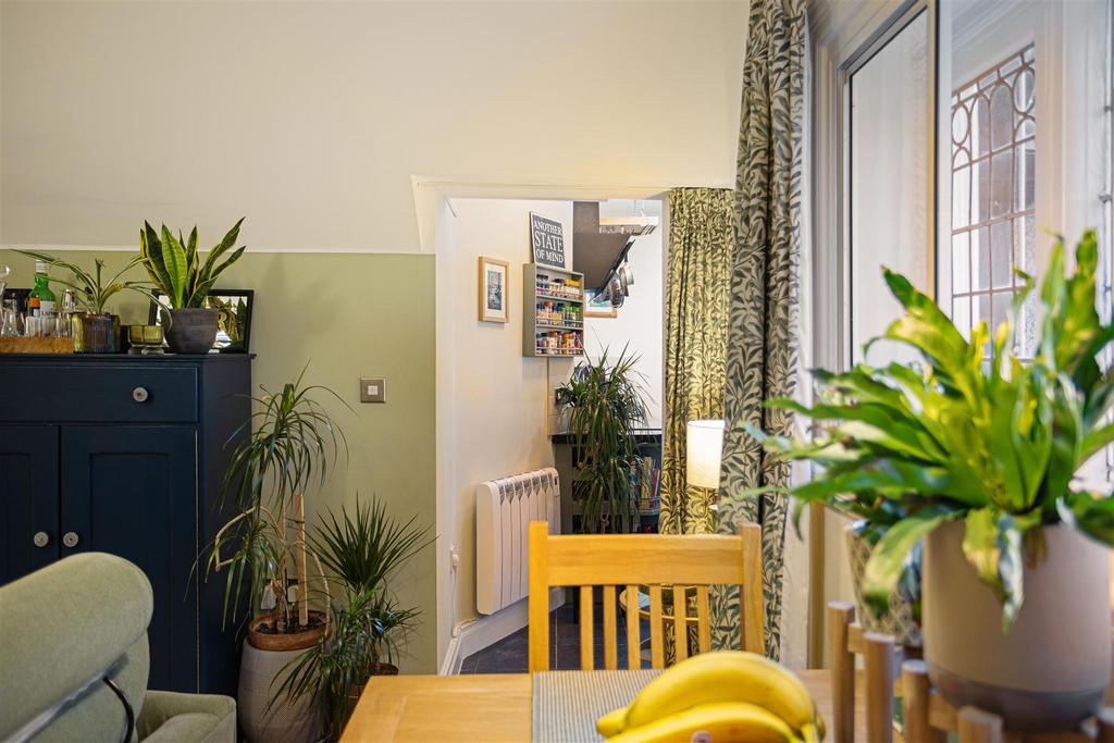 Apt 11 Aldersyde House 52.jpg