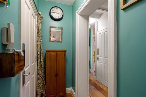 2 bedroom apartment for sale, Aldersyde, York