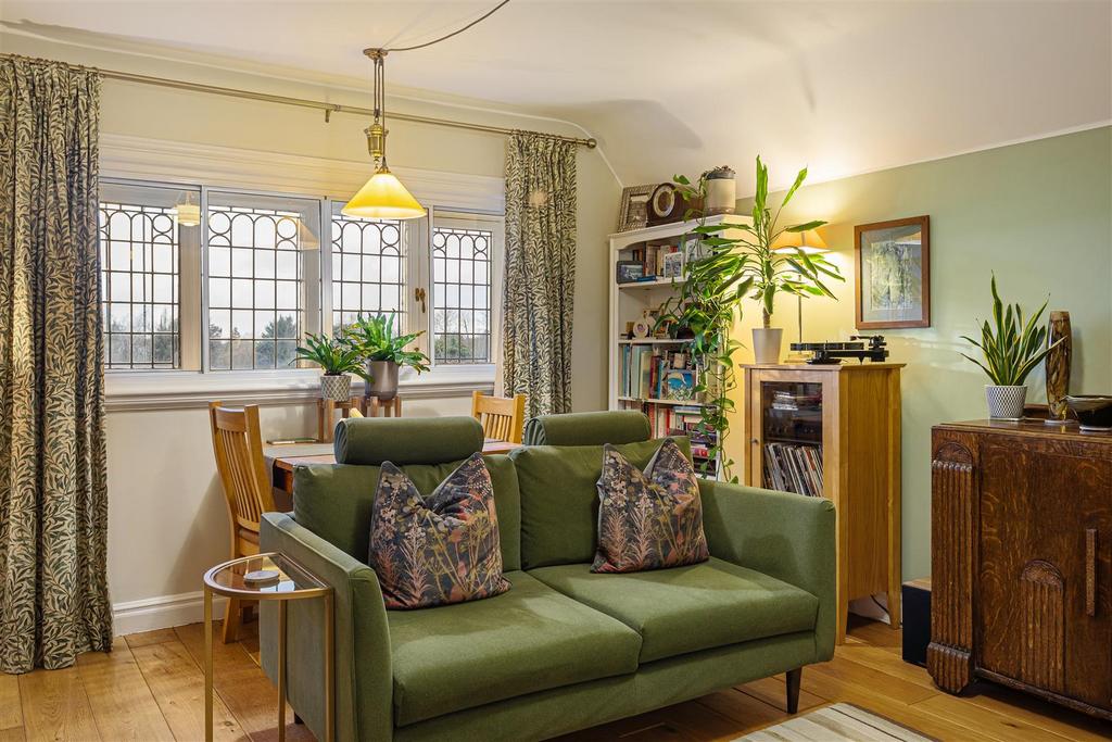 Apt 11 Aldersyde House 37.jpg