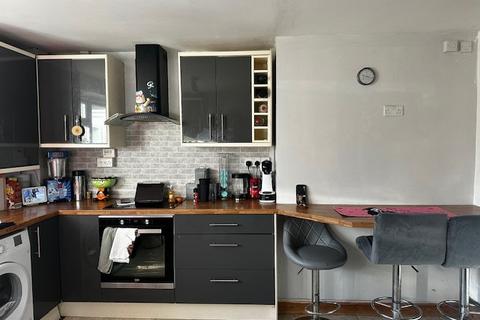3 bedroom terraced house for sale, Stuart Avenue, Newark NG22