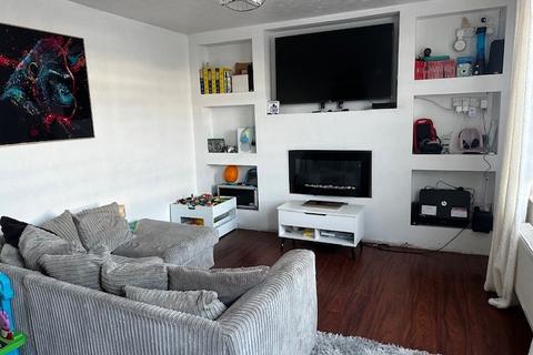 3 bedroom terraced house for sale, Stuart Avenue, Newark NG22