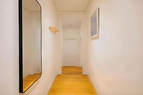 1 bedroom flat to rent, Mercer Street, London