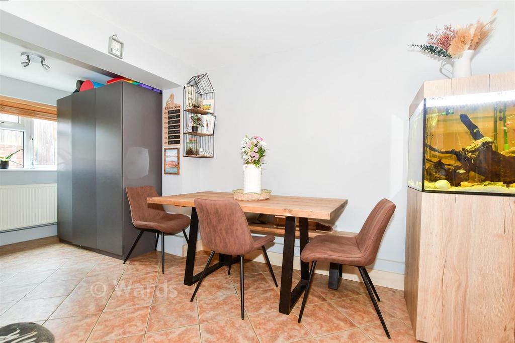Kitchen/Dining Area