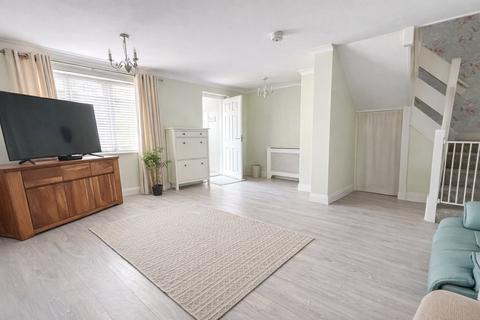 4 bedroom terraced house for sale, Sycamore Avenue, United Kingdom NE38
