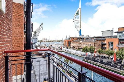 2 bedroom flat to rent, The Canalside, Portsmouth PO1