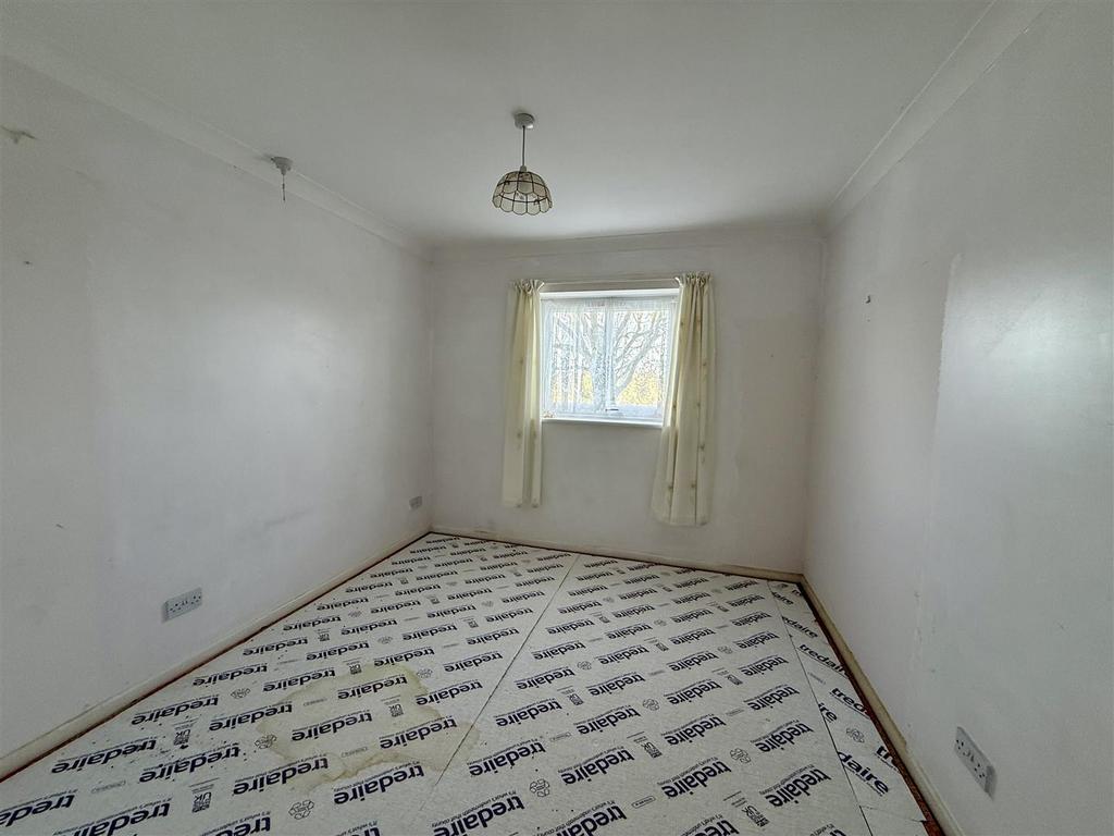 Bedroom:
