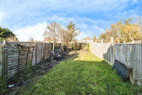 2 bedroom flat for sale, Cherry Tree Lane, Rainham