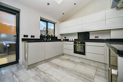 3 bedroom detached house for sale, Perham Way, London Colney, St. Albans