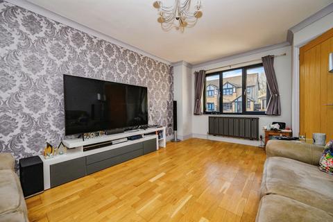 3 bedroom detached house for sale, Perham Way, London Colney, St. Albans