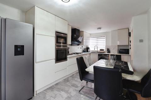 3 bedroom terraced house for sale, Chesterton Way, Tilbury