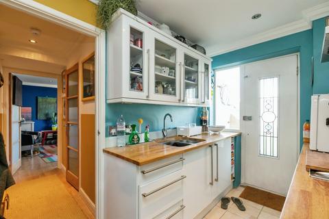 1 bedroom flat for sale, Marine Court, St. Leonards-On-Sea