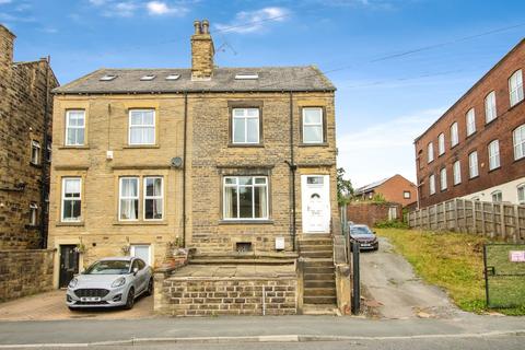 High Street, Morley, Leeds