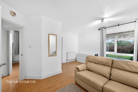 1 bedroom flat for sale, Whitefield Close, Putney, London