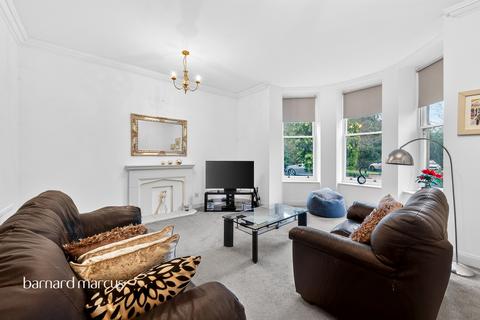 1 bedroom ground floor flat for sale, Grove Close, Epsom