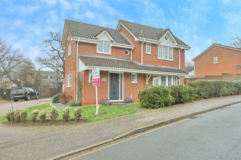 4 bedroom detached house for sale, Cavalier Close, Norwich
