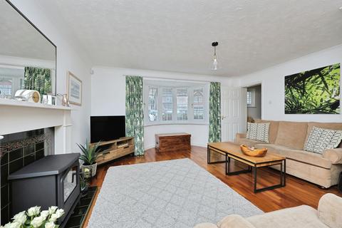 4 bedroom detached house for sale, Cavalier Close, Norwich