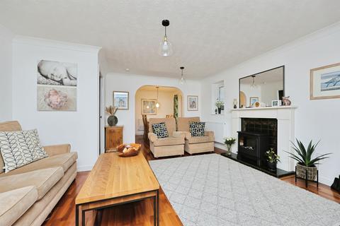 4 bedroom detached house for sale, Cavalier Close, Norwich