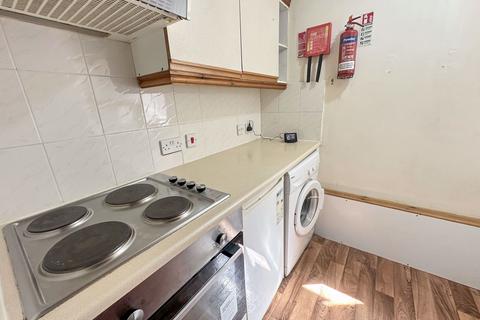 1 bedroom apartment to rent, London Road, High Wycombe, Buckinghamshire, HP11