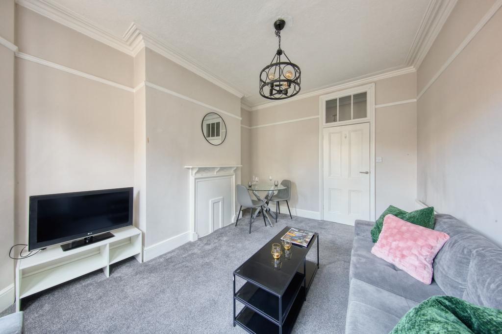 Living Rm1