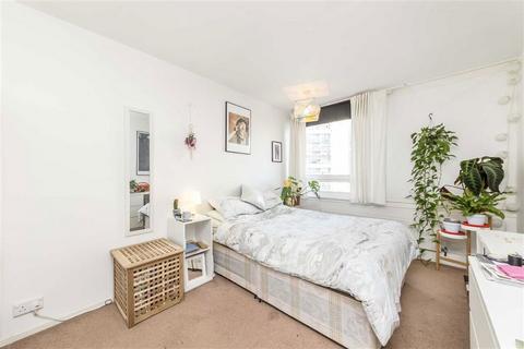 3 bedroom flat to rent, John Ruskin Street, London SE5