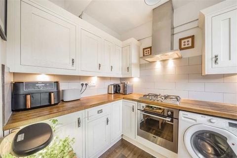 2 bedroom flat for sale, Whites Grounds Estate, London SE1