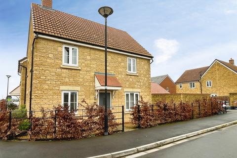 3 bedroom detached house for sale, Magdalene Close, South Marston, Swindon