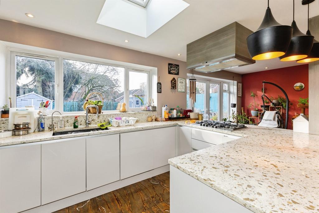 House in Reading, Lower Earley, Earley - View 2