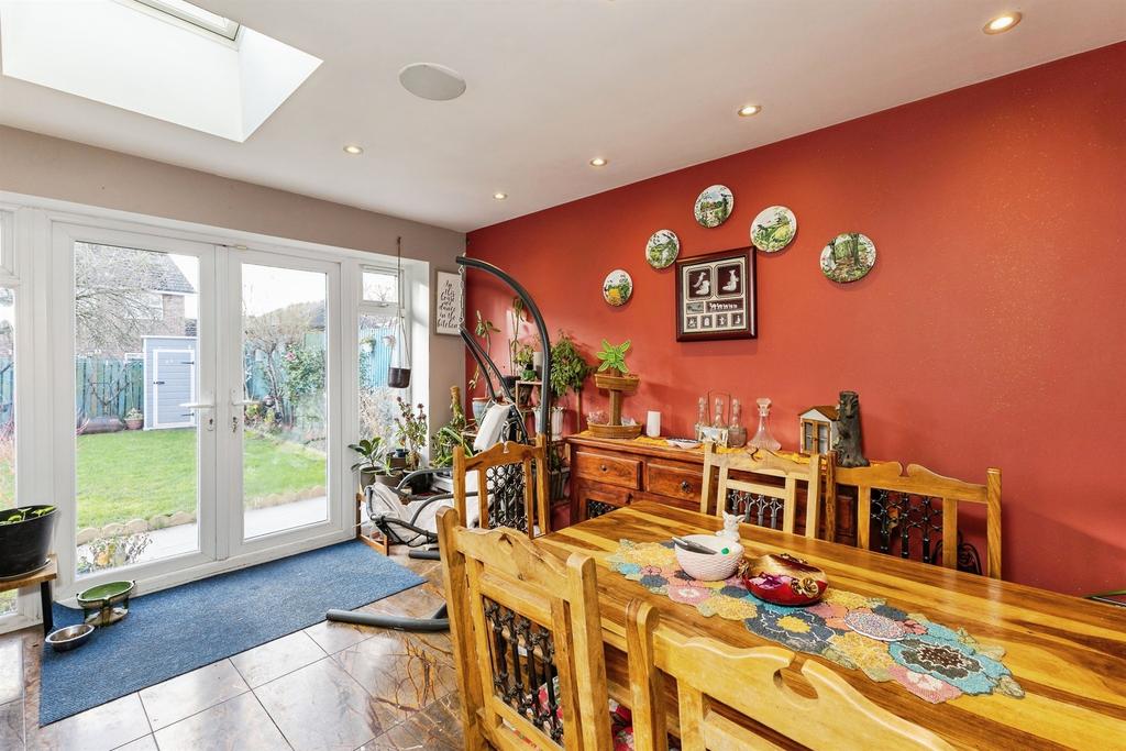 House in Reading, Lower Earley, Earley - View 5