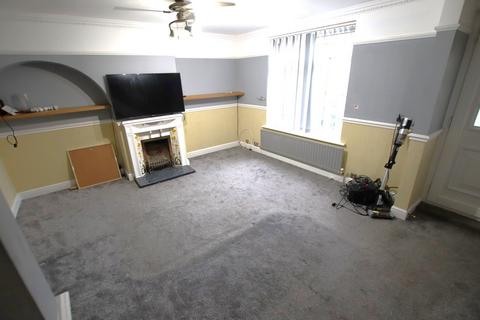 3 bedroom end of terrace house to rent, Rugby Road, Dagenham, RM9