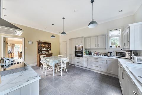 4 bedroom end of terrace house for sale, Bassett Green Road, Bassett, Southampton, Hampshire, SO16