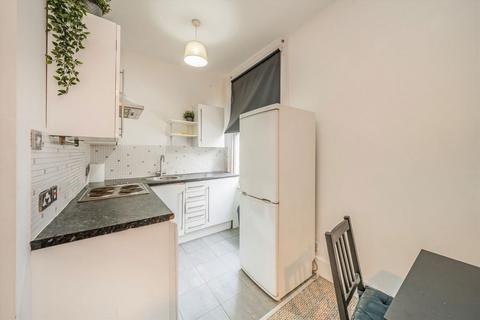 1 bedroom flat for sale, Bickerton Road, London N19