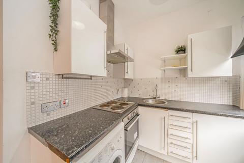 1 bedroom flat for sale, Bickerton Road, London N19