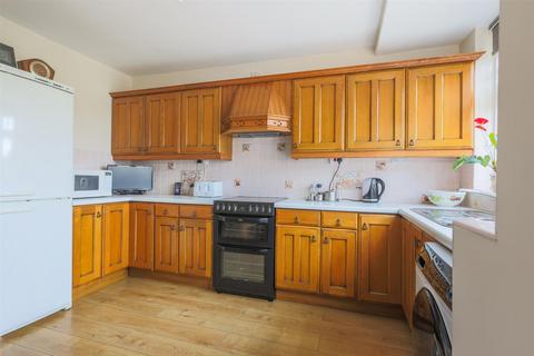 undefined, New Close Avenue, Forsbrook