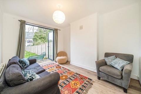 4 bedroom semi-detached house to rent, Hanover Road, London NW10