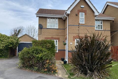 3 bedroom detached house for sale, Llanmead Gardens, Rhoose, CF62