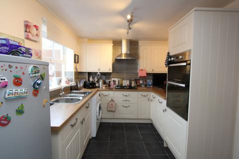 3 bedroom detached house for sale, Llanmead Gardens, Rhoose, CF62