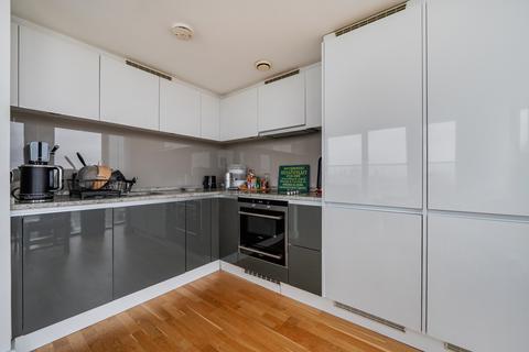 2 bedroom flat for sale, Marsh Wall London E14